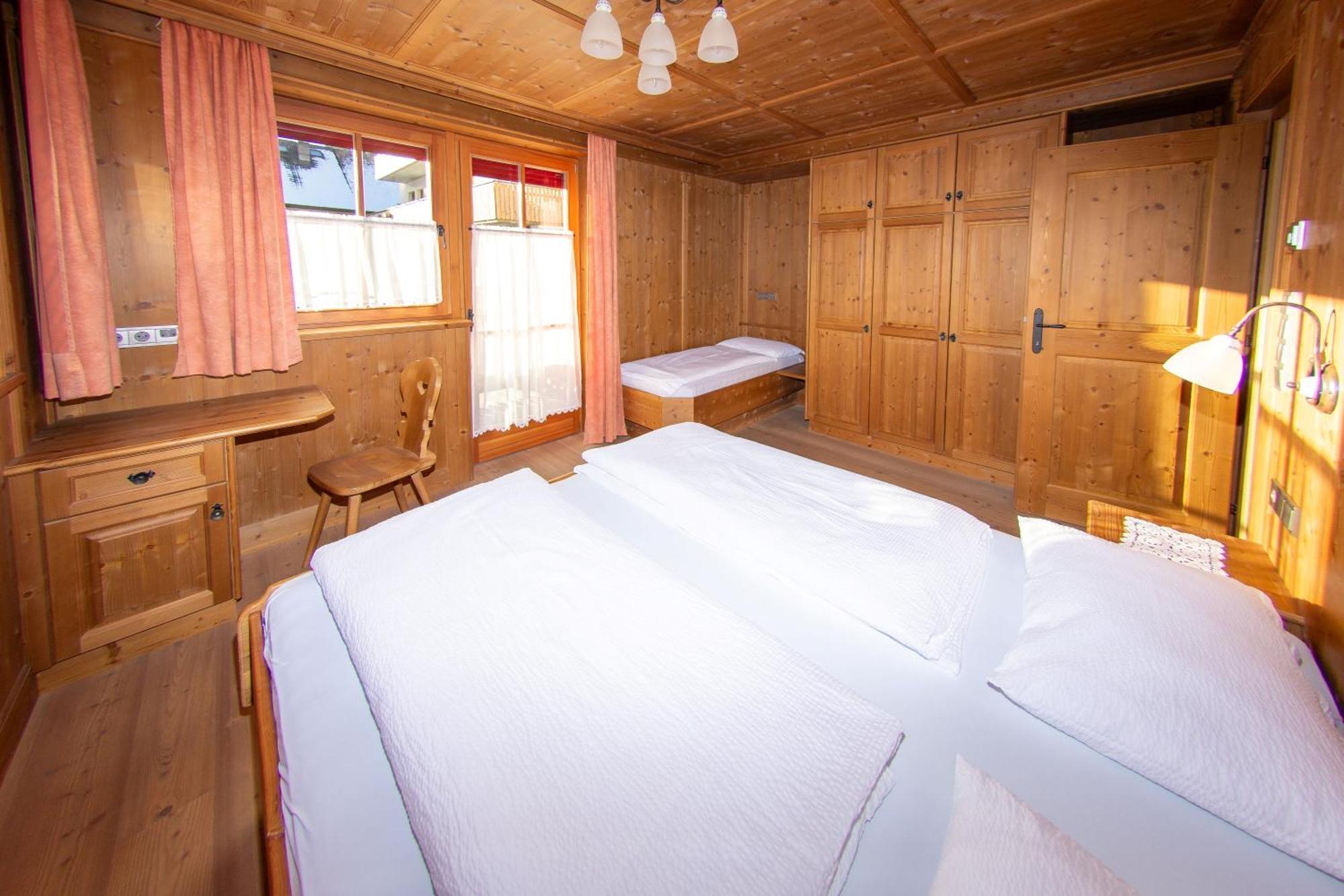 Ferienwohnung Ansitz Steiner Toblach Exterior foto